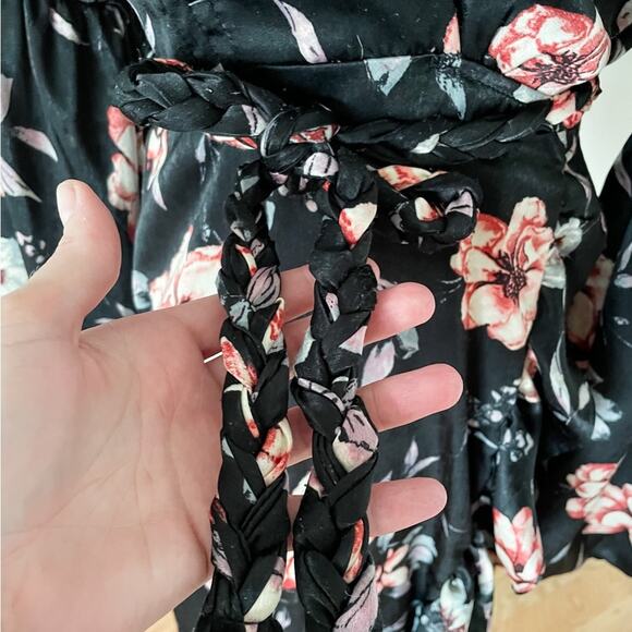 MISA Los Angeles Luna Black Floral Satin Balloon Sleeve Wrap Dress size S small - Picture 8 of 10